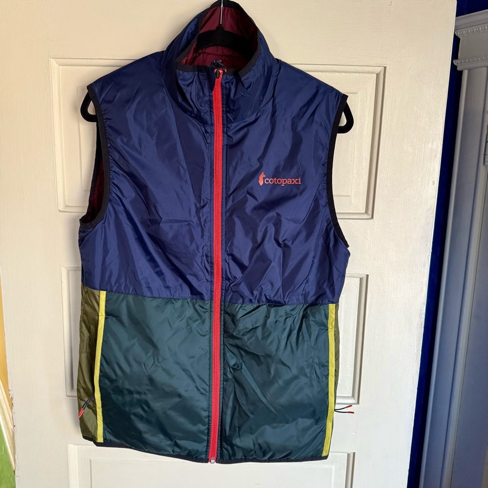 NEW✨Cotopaxi Two-Tone Blue and Green Vest